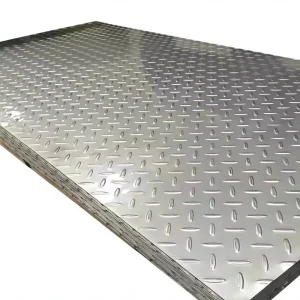 304/316L Stainless Steel Anti-Slip Tread Plate 0.5-8mm JIS Standard Embossed Patterned Checker Plate for Bending Cutting Welding