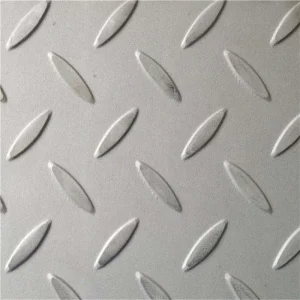 304/316L Stainless Steel Checkered Anti Slip Floor Tread Plate for Villa Outdoor & Roofing Applications Durable Anti Corrosion