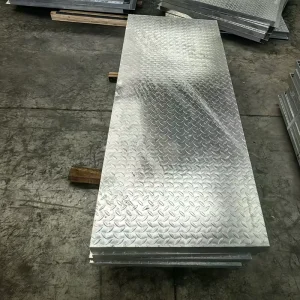 3mm Coated Tread Plate Composite Steel Grating for Industrial Platform Walkway