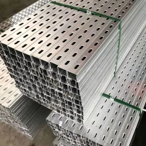 41*41 Galvanized Steel Perforated Unistrut Purlin C Channel for Roofing