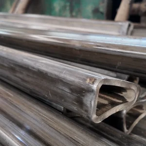 ASTM A106 A519 Special Shaped Triangular Tube High Load Capacity for Offshore Engineering Structural Parts Custom Size