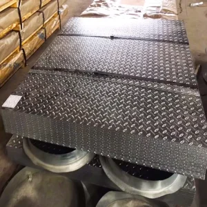 ASTM A36 Steel Checker Plate Q235B Diamond Pattern for Anti-Slip Flooring & Stair Treads