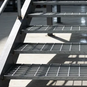 Anti slip Serrated Drainage Covers Carbon Steel Stair Treads Steel Bar Grating