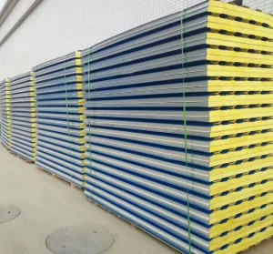 CE Certified Glass Wool Insulated Roof and Wall Sandwich Panel White Metal Steel Training Building