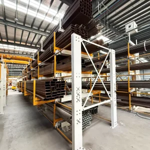 Cantilever Rack Customized Size Warehouse Industrial Use Steel Pipe Hardware Storage Cantilever Rack