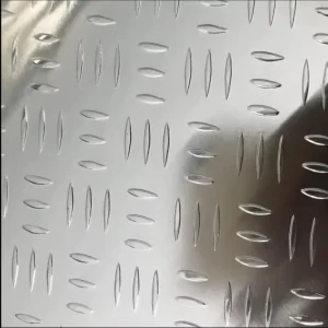 Carbon Steel Checkered Plate HR Q235B SS400 A36 Anti Slip Chequered Steel Plate For Flooring And Stair Treads