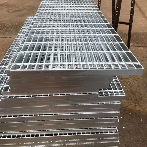 China Factory Custom Carbon Steel Grating Outdoor Durable Industrial Platform Flooring Walkway Deck