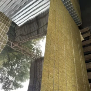 Clean Room Grade Fireproof Eco Friendly Rock Wool Sandwich Corrugated Steel Panel High Density Insulated Outdoor Roof Panels