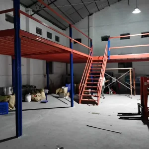 Custom Heavy Duty Industrial Mezzanine Racking System Steel Warehouse Storage Platform with Integrated Stairs OEM Supplier
