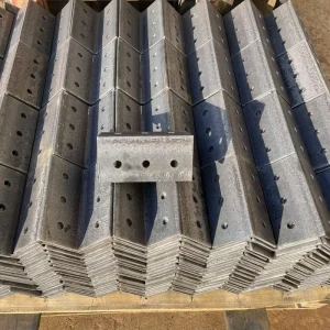 Custom Uncoated Galvanized Angle Bracket Carbon Steel Black Iron Angle Connector Structural Steel Brace L Type Punched Holes