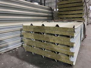 Customizable Core Material Roof Tile Multi Ribbed Steel Panel For Enhanced Strength Various Insulation Cores