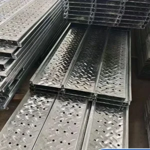 Diamond Tread Galvanized C Channel Steel Floor Plate Interlocking Anti slip Metal Deck For Warehouse Mezzanine Platform Walkway