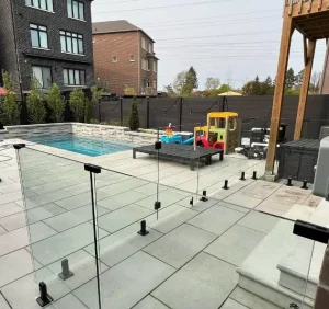 Duplex 2205 Stainless Steel Frameless Clear Railing Glass Pool Fencing Matt Black Glass Spigots