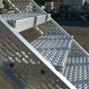 Durable Anti-Slip Galvanized Steel Grating Stainless Steel Livestock Flooring for Livestock Canal Cover Pedestrian Walkway