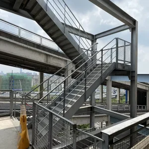Durable Customizable Prefab Steel Structure Warehouse Chinese Design Style Bolt Connection for Workshop Application