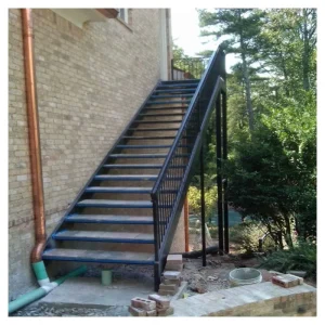 Durable Metal Railing with Soft Grip for Modern High End Office Stairs Wood & Stainless Steel Construction
