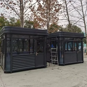 Extended Curved Corner Steel Guard Booth Modular Prefab Outdoor Duty Cabin for Community Park Entrance Management