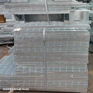 Factory Direct A36 Serrated Galvanized Steel Bar Grating