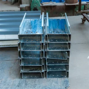 Factory Direct Cold Formed C Channel Steel Purlin Roof Framing Beam Building Support Component Cutting/Welding ASTM Standard