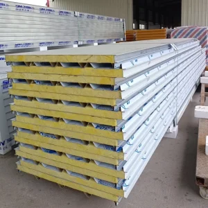 Factory Direct Sale Lightweight Fireproof CE ISO Certified Wall Roofing Glass Wool Panel Sandwich Panels