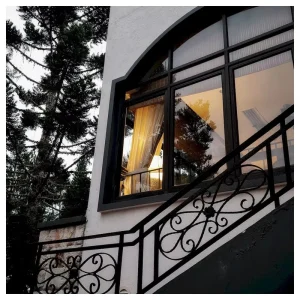 Factory Direct Wrought Iron Railing Minimalist Heavy Duty Steel Railing for Indoor Stair Guard Systems