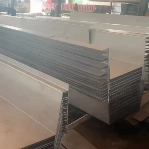 Factory Supplied Stainless Steel U-Shaped Drainage Channel Galvanized Water Stop Gutter for Rain for House Use