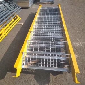 Factory Supply Industrial Yellow Anti slip Strip Nosing Hot dipped Galvanized Steel Grating Stair Treads for Outdoor Use