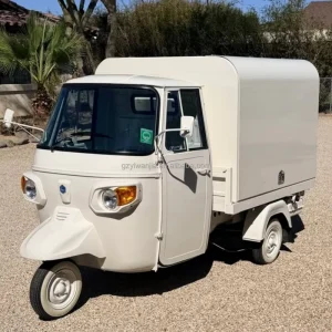 Fully Equipped Piaggio Ape Mobile Beer Coffee Truck 3Wheel Tuk Tuk Food Cart Customizable Mobile Bar for Event Catering Business