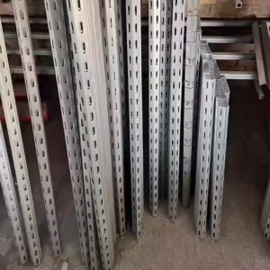 Galvanized Steel 2 Inch Angle Iron Hot Dip Wall Angle bar Slotted Angle Steel for Construction Use