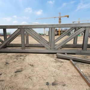 Heavy-Duty Prefabricated Steel Building Stadium Bridge Truss Structure Lattice Steel Column Automatic Painting Welding Cutting