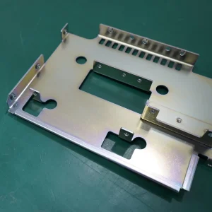 High Quality MD0690 Stainless Steel Galvanized Steel Aluminium Sheet Metal Components Stamping Forming Color Zinc