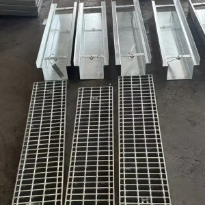 Hot Dipped Galvanized Steel Trench Grate Anti Slip Galvanized Drainage Channel Cover for Road Sewer
