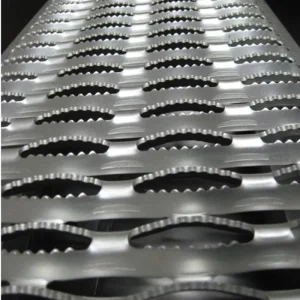 Hot Rolled Carbon Steel Alligator Mouth Tread Plate ASTM A36 4mm Thickness Outdoor Sports Venue Grating Coated Surface