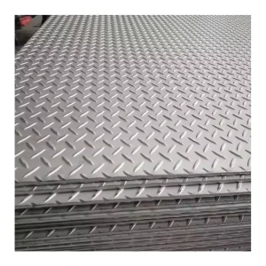 Hot Rolled Carbon steel medium thick diamond pattern plate for stair treads and anti slip embossed steel plates for flooring