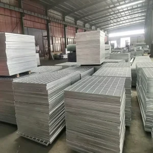 Hot dip Galvanized Grid Plate Steel Grid Plate Stair Tread Plate Drainage Ditch Cover Plate Photovoltaic Platform Steel Grid
