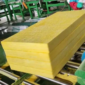 Industrial 25mm Thickness 38kg m3 Density Glass Wool Sandwich Panels Fire Resistant Soundproofing Exterior Wall Insulation Board