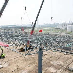 Industrial Design Sports Stadium Roof Steel Structure Pipe Truss Fast Delivery for Supermarket Office Building Gym Workshop