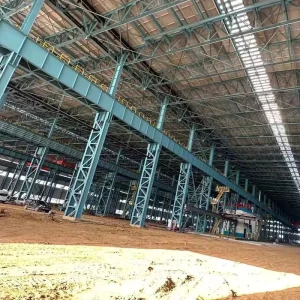 Large-Span Prefabricated Steel Frame Roof Trusses Chinese-Style Warehouse Metal Building Structures for House Use