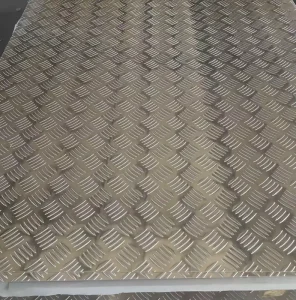 Low Price 304 Stainless Steel Embossed Checkered Plate for Truck Bottom Stair Tread