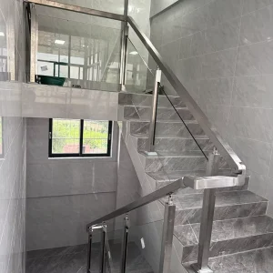 Luxury Hotel Indoor Staircase Stainless Steel 304/316 U Channel Tempered Glass Railing Balustrade Modern Design Easy