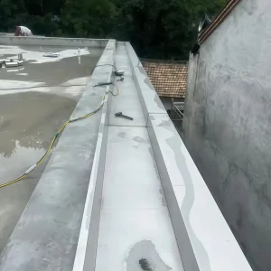 Manufacturer’s Production 201 304 Stainless Steel U-Shaped Roof Drainage Gutter Custom Bending Processing Fabrication Metal