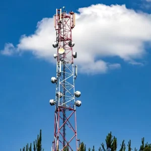 Mild Steel Zinc Coating 3 Leg Guyed Mast 35m Customized Height Angle Steel Lattice Tower for TV Broadcasting Station