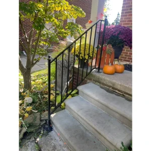 Modern Design Solid Wrought Iron Mesh Metal Frame Steel Railing Level for Stairs Balconies Villas & Hotel Apartments
