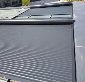Modern Outdoor Sunroom Courtyard Roof Insulation Canopy Waterproof Energy Efficient Solar Powered Retractable Residential