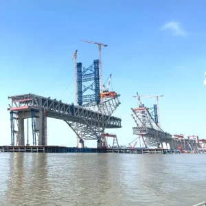 Modern Prefab Steel Bridge Durable Truss Structure Custom Design for Highway Railway Traffic