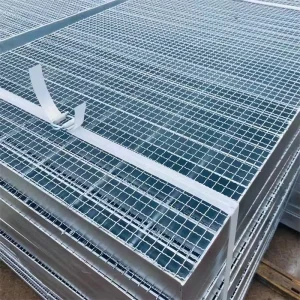 Polymer Concrete Gutter With Stainless Steel Grates Drain Cover Steel Grating Channel 30x100mm Car Parking