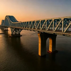 Prefabricated Durable Anti Corrosion Steel Truss Bridge Arch Structure for Railway and Highway Infrastructure