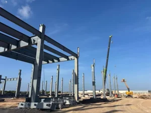 Prefabricated Steel Structure Warehouse Kit with Waterproof Metal Roof