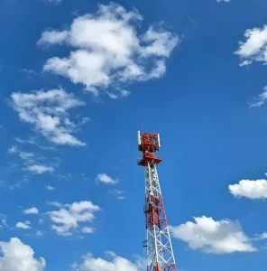 S355 Steel Hot Dip Galvanized 4 Leg 30m Angle Steel Lattice Telecommunication Tower for Cellular Network
