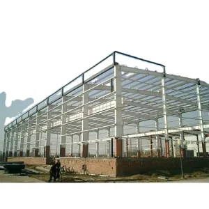 Sound Absorbing Dust Blocking Fire Retardant Ventilated Rainproof Spraying Steel Factory Building